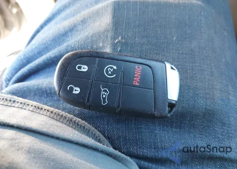 2015 Jeep Grand Cherokee Overland из США, поврежденный, VIN 1C4RJECG6FC647004